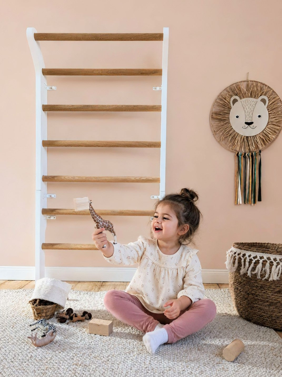 Warum eine Sprossenwand im Kinderzimmer ein Gamechanger ist