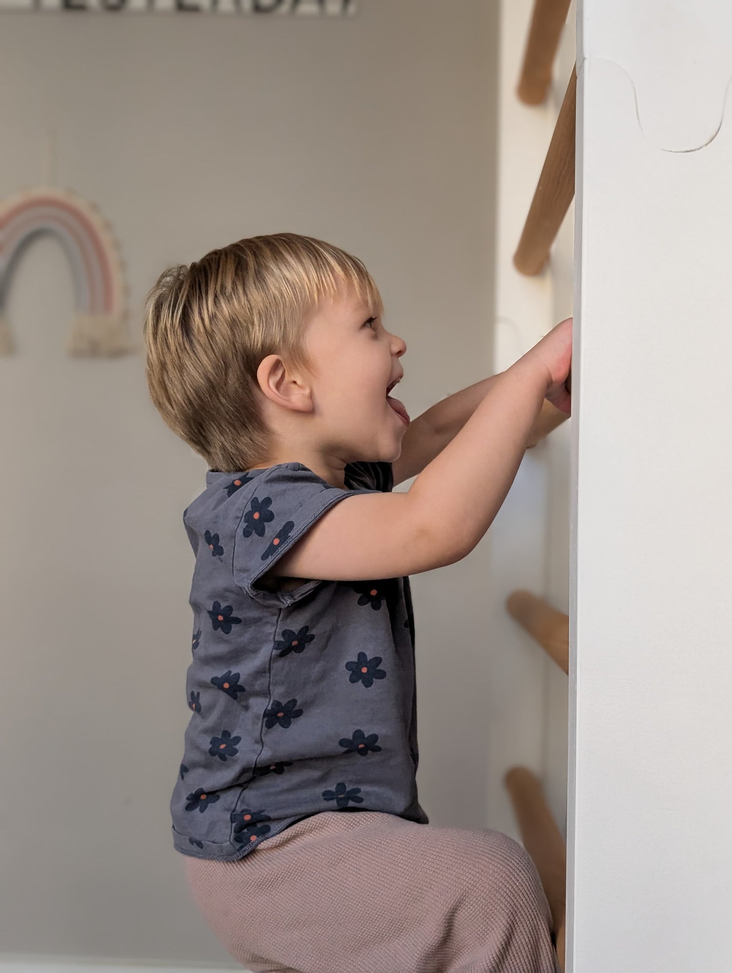 Spielerische Motorikförderung für jedes Entwicklungsstadium